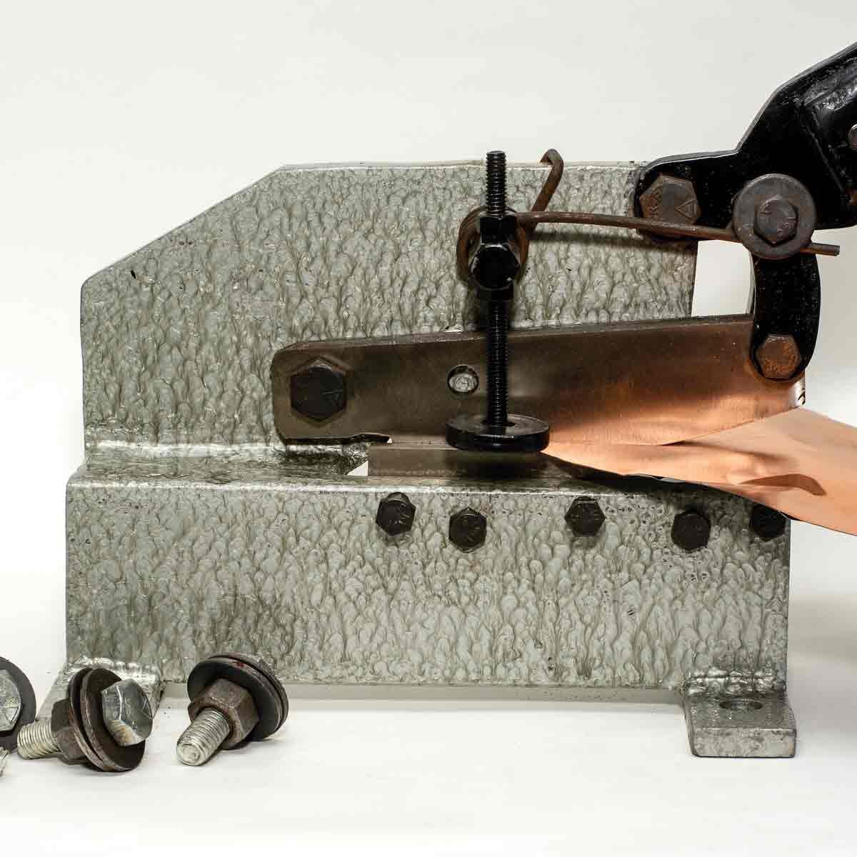 bench shear with 6 blade